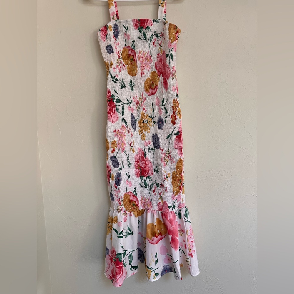 Pretty Garden Floral Dress NWT